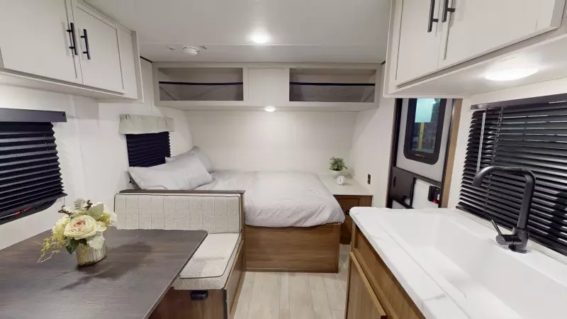 16BH - DSO Floorplan Main Room