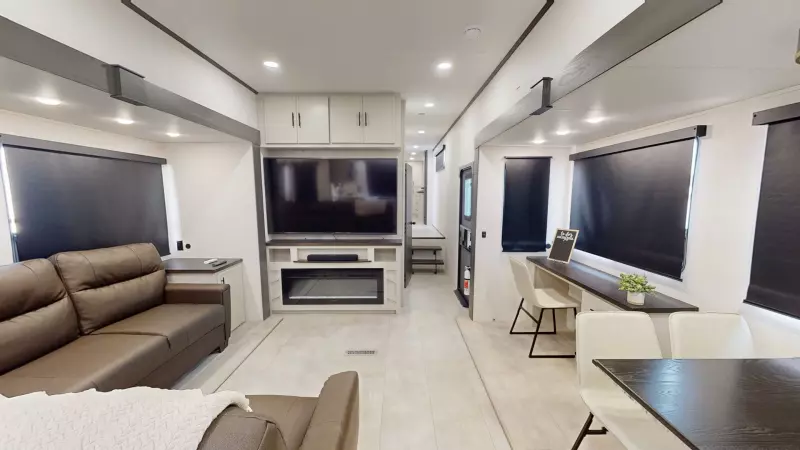 BONUS38 Floorplan Main Room