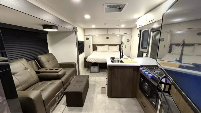 195RB Floorplan Main Room