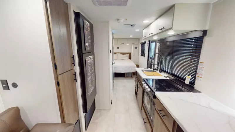 220RS Floorplan Main Room